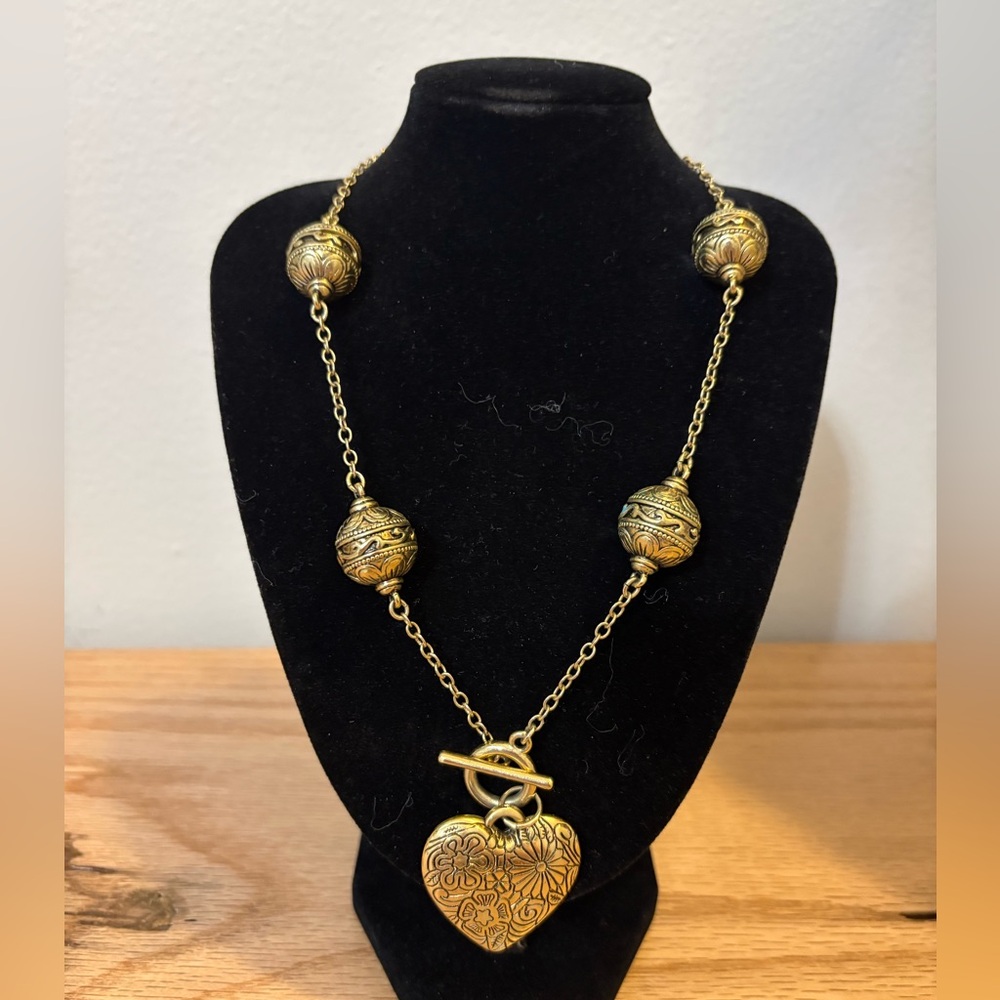 Vintage brass toned floral beaded necklace